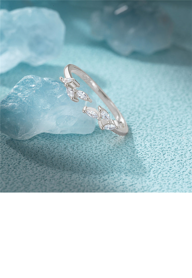 925 Sterling Silver Simple Fashion Leaf Adjustable Open Ring with Cubic Zirconia - Luxurious Look