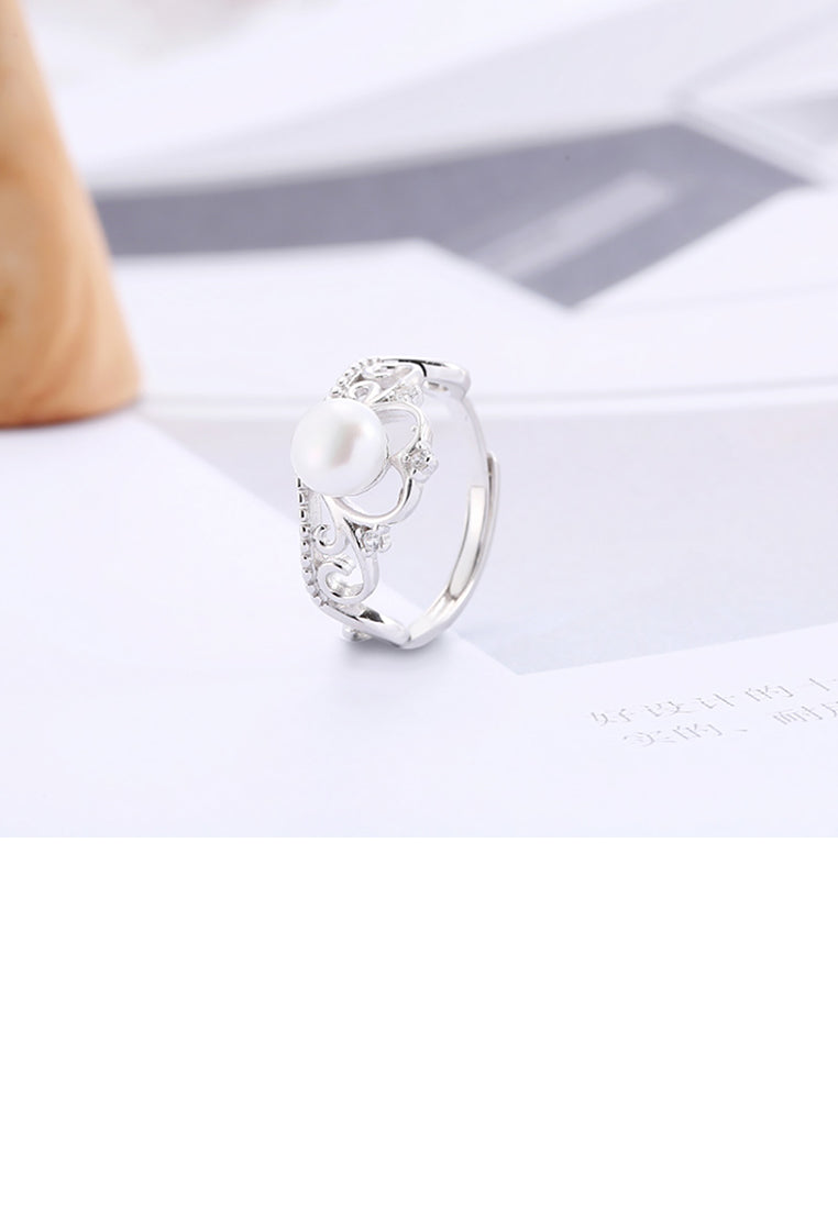 925 Sterling Silver Elegant Noble Heart Crown Freshwater Pearl Adjustable Ring - Luxurious Look