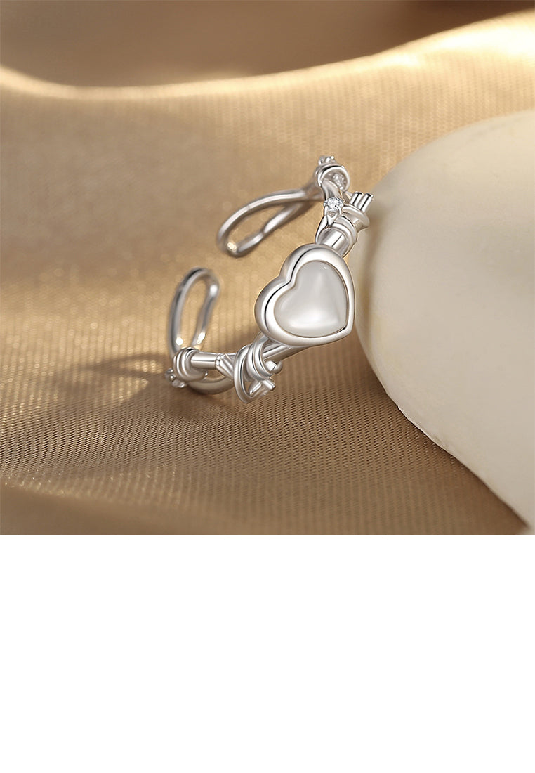 925 Sterling Silver Fashion and Romantic Heart-shaped Mother-of-pearl Thorns Adjustable Open Ring with Cubic Zirconia - Luxurious Look