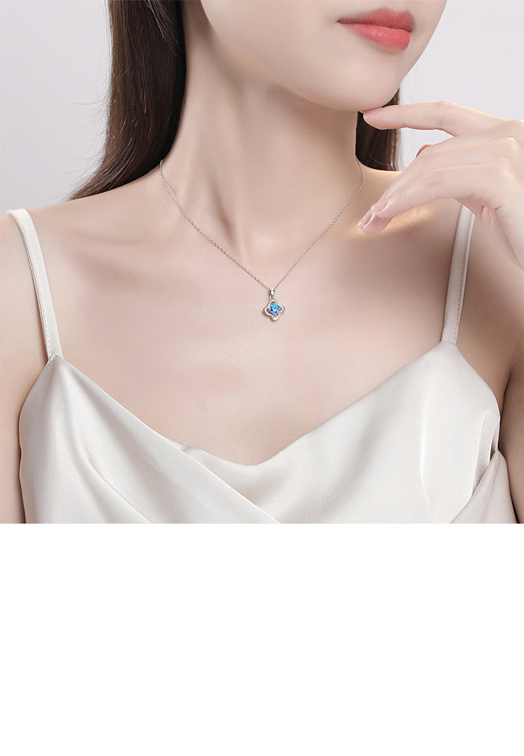 925 Sterling Silver Fashion Simple Four-leafed Clover Pendant with Blue Cubic Zirconia and Necklace - Luxurious Look