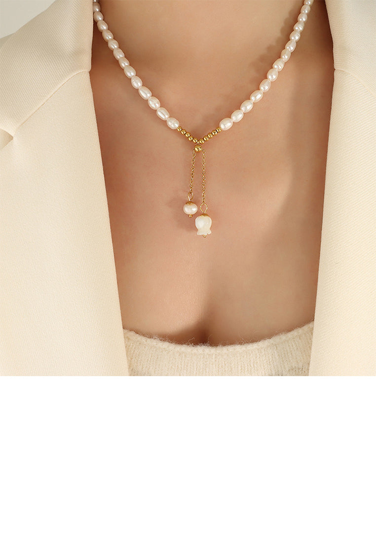 Elegant Temperament Plated Gold 316L Stainless Steel Ball and Imitation Pearl Tassel Necklace - Luxurious Look