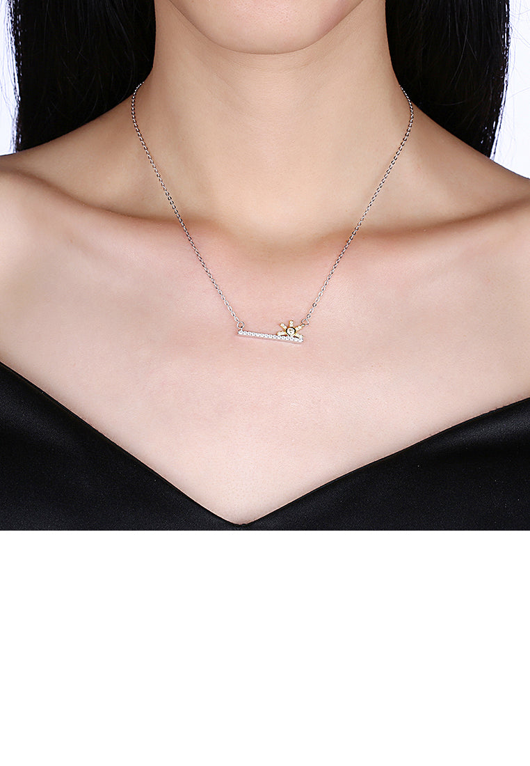 925 Sterling Silver Fashion Creative Sun Key Necklace with Cubic Zircon