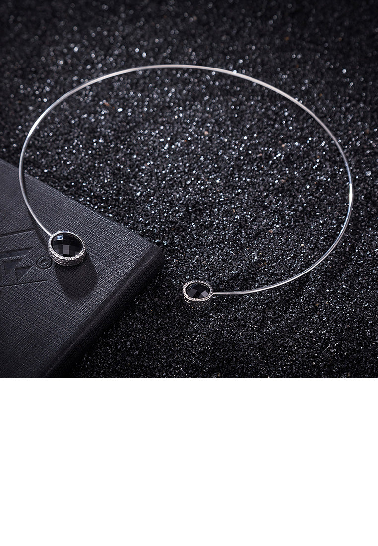 Simple and Fashion Geometric Round Necklace with Black Cubic Zircon