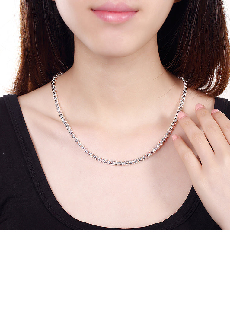 Simple Round Lattice Geometric Necklace