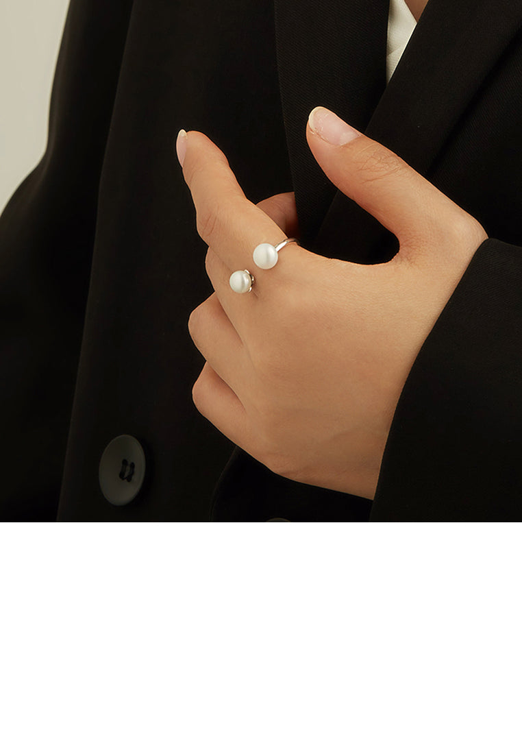 925 Sterling Silver Fashion and Elegant Freshwater Pearl Adjustable Open Ring - Luxurious Look