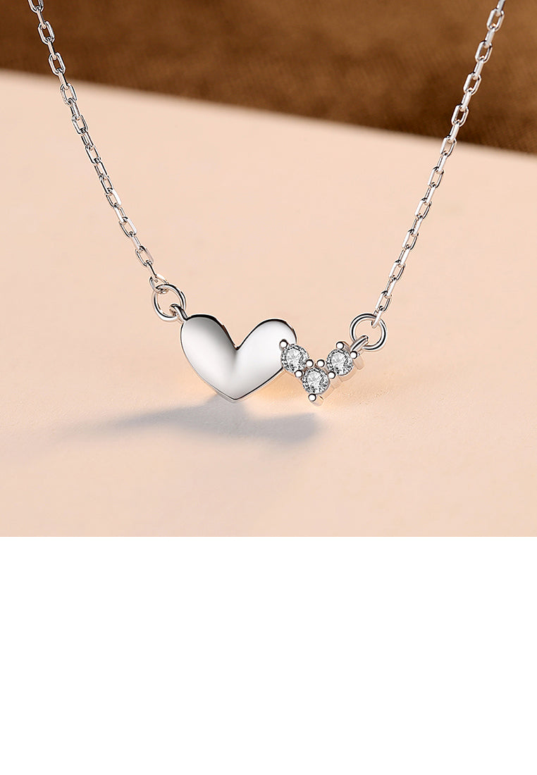 925 Sterling Silver Simple Romantic Double Heart Necklace with Cubic Zirconia - Luxurious Look