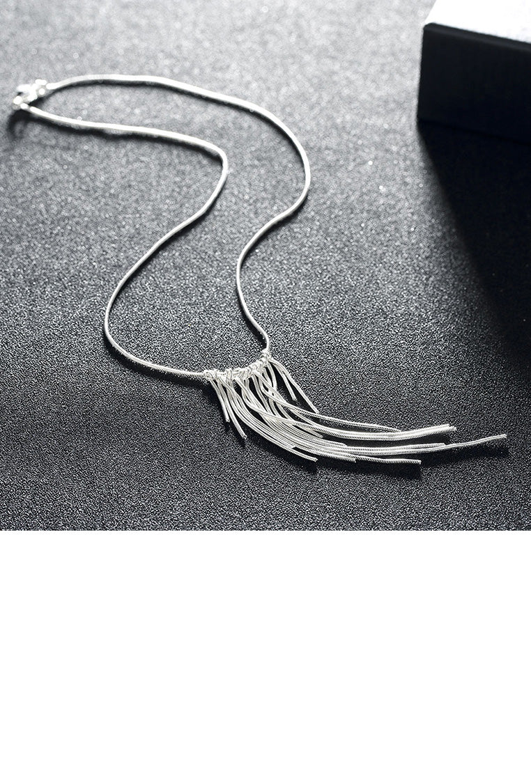 Simple and Fashion Geometric Tassel Necklace
