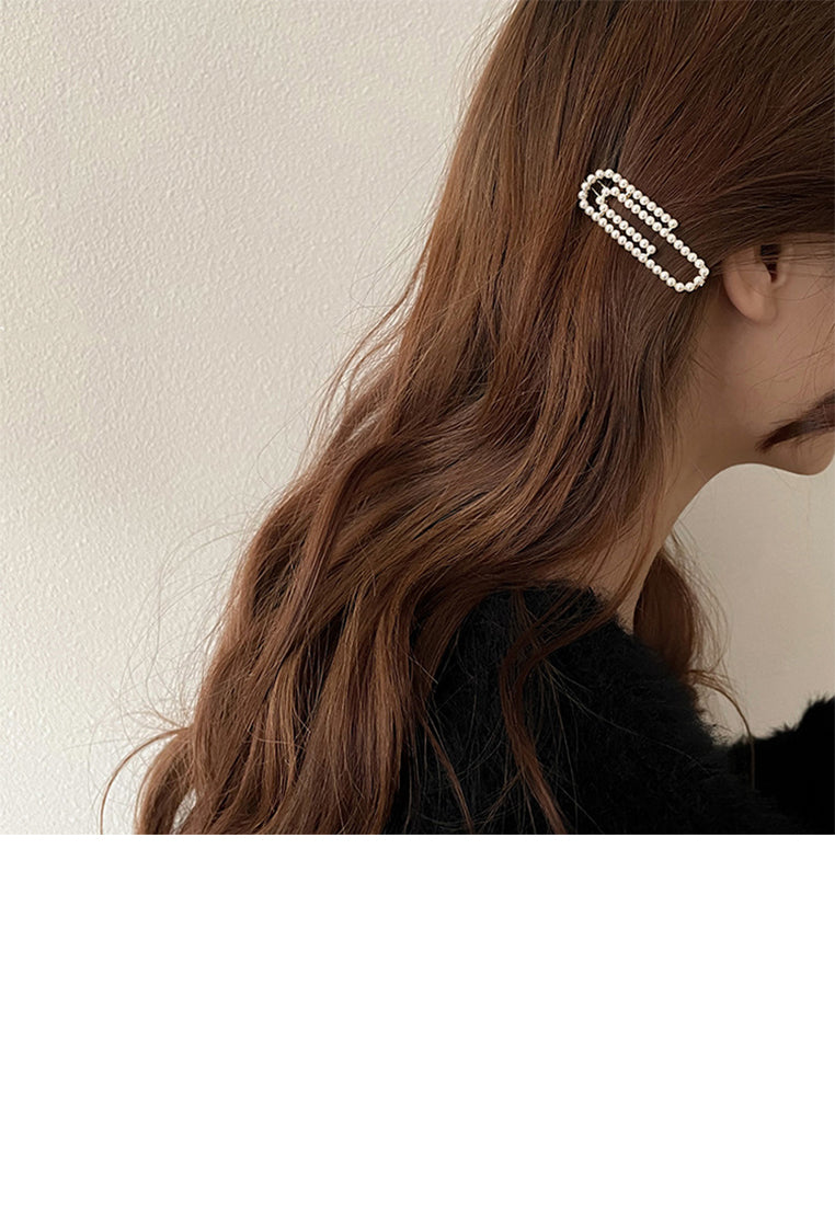 Simple And Creative Plated Gold Imitation Pearl Paper Clip Style Hair Clip - Luxurious Look