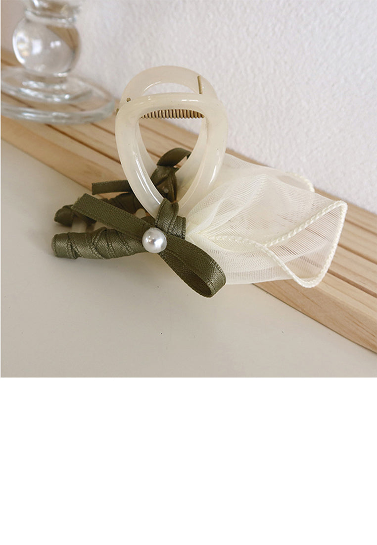 Fashion Temperament White Floral Ribbon Geometric Hair Claw With Imitation Pearls - Elegant Hairpiece