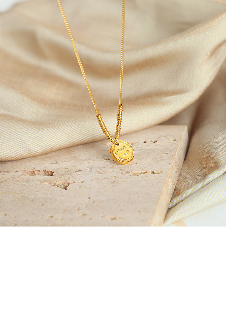 Fashion and Simple Plated Gold 316L Stainless Steel Good Luck Geometric Round Pendant with Necklace