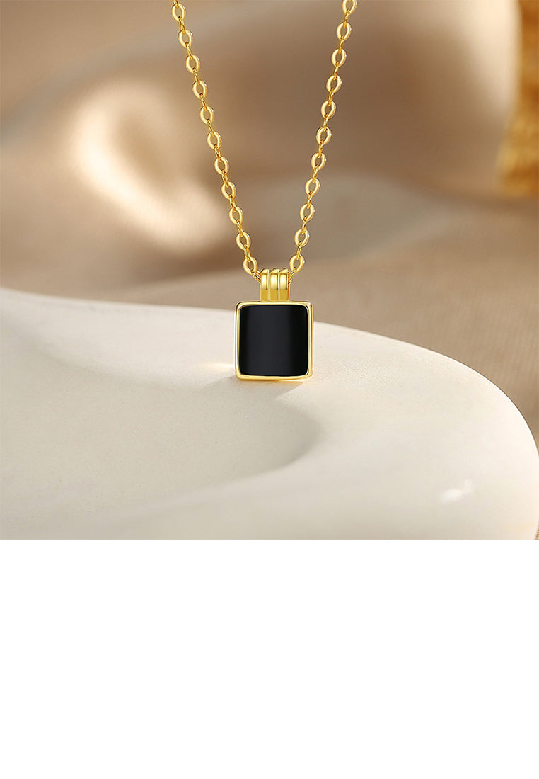 925 Sterling Silver Plated Gold Simple and Fashion Enamel Black Square Geometric Pendant with Necklace