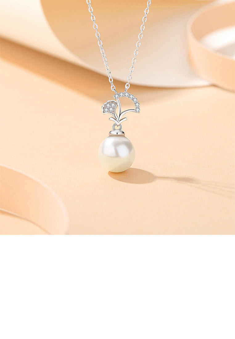 925 Sterling Silver Fashion and Simple Ginkgo Leaf Imitation Pearl Pendant with Cubic Zirconia and Necklace - Luxurious Look