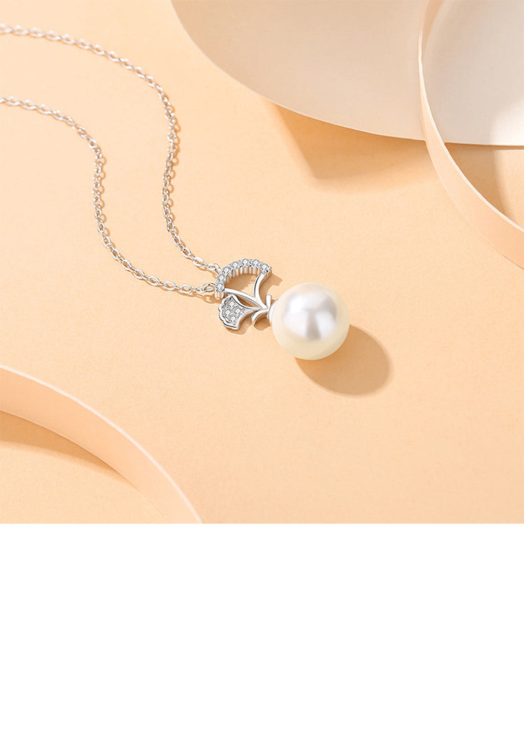 925 Sterling Silver Fashion and Simple Ginkgo Leaf Imitation Pearl Pendant with Cubic Zirconia and Necklace - Luxurious Look