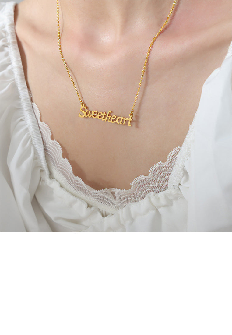 Fashion and Simple Plated Gold 316L Stainless Steel Sweetheart English Alphabet Pendant with Necklace