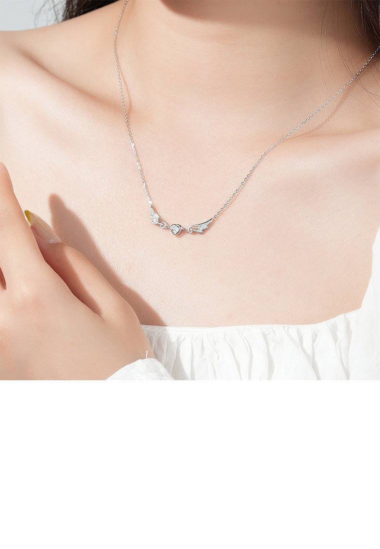 925 Sterling Silver Fashion Temperament Angel Wing Heart Pendant with Cubic Zirconia and Necklace - Luxurious Look