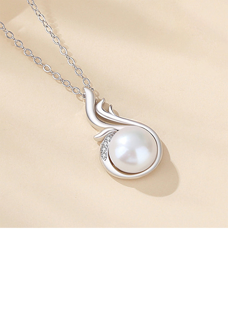 925 Sterling Silver Fashion Temperament Pteris Imitation Pearl Pendant with Cubic Zirconia and Necklace - Luxurious Look