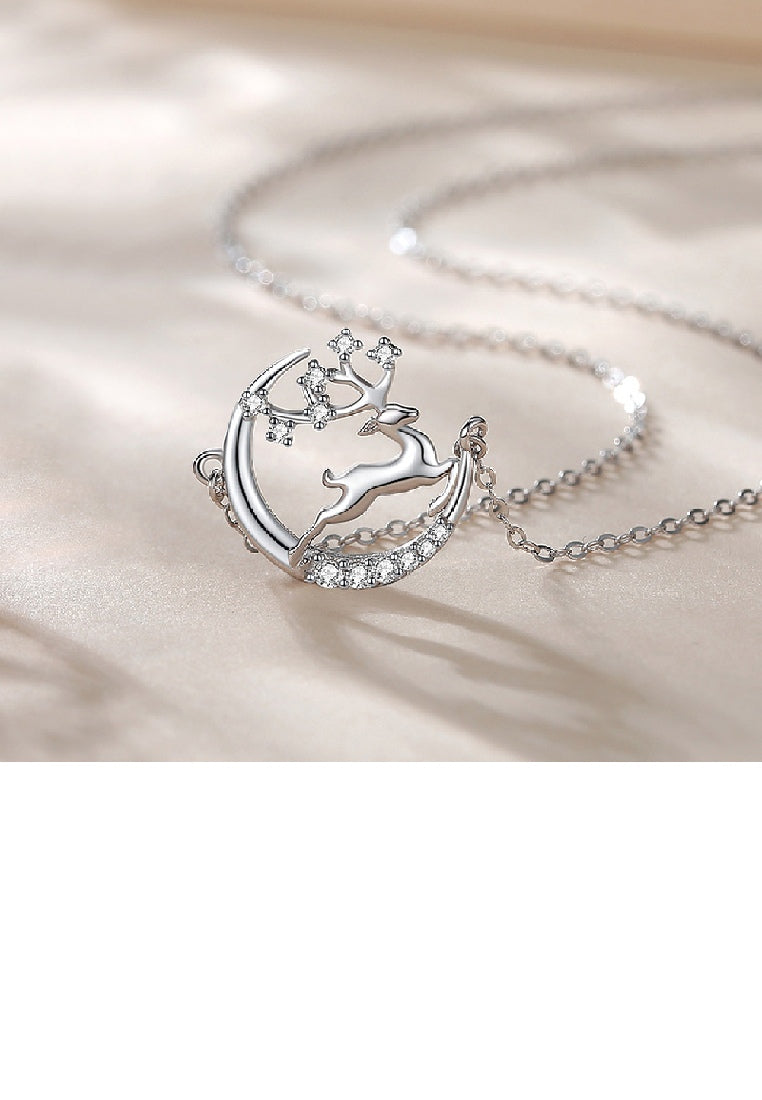 925 Sterling Silver Fashion Temperament Elk Moon Pendant with Cubic Zirconia and Necklace - Luxurious Look