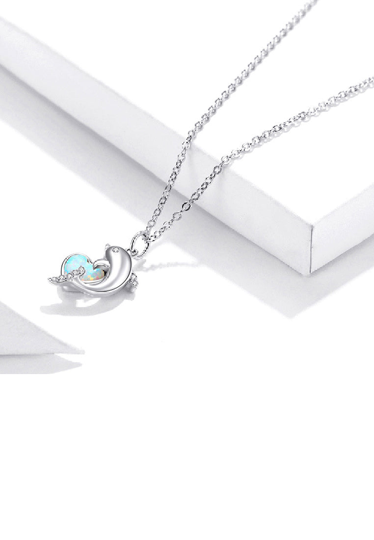 925 Sterling Silver Fashion Cute Dolphin Heart Pendant with Cubic Zirconia and Necklace - Luxurious Look