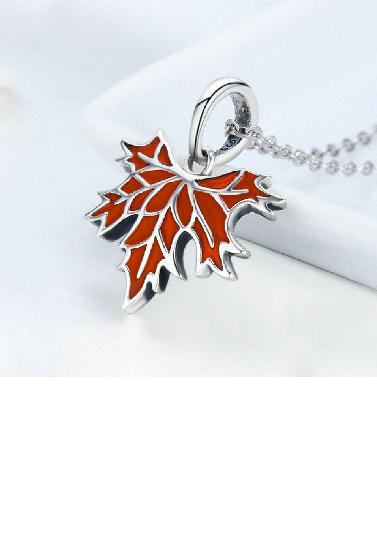 925 Sterling Silver Fashion Enamel Maple Leaf Pendant with Necklace
