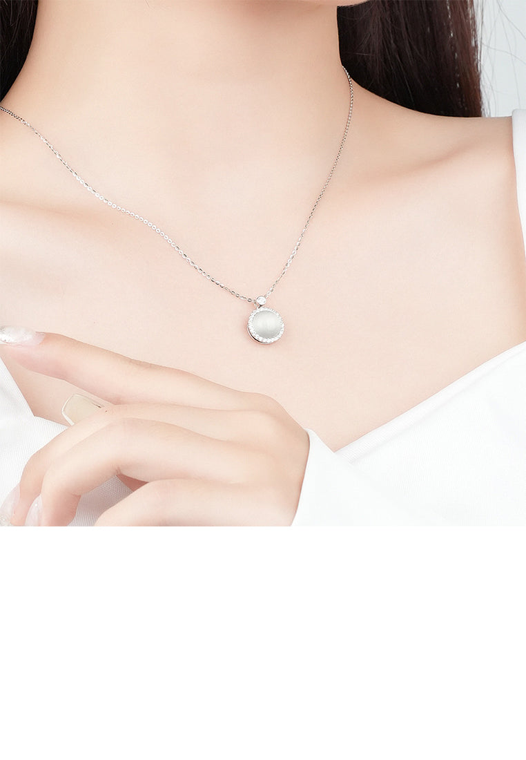 925 Sterling Silver Fashion Simple Geometric Round Opal Pendant with Cubic Zirconia and Necklace - Luxurious Look