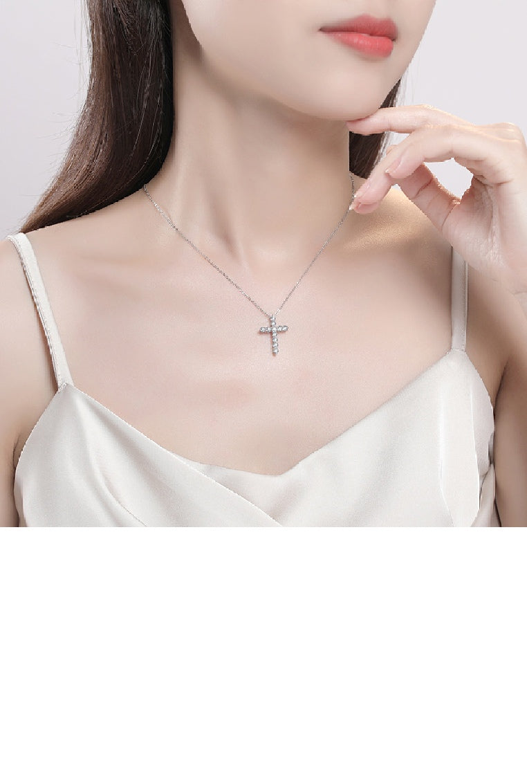925 Sterling Silver Fashion Brilliant Cross Pendant with Cubic Zirconia and Necklace - Luxurious Look