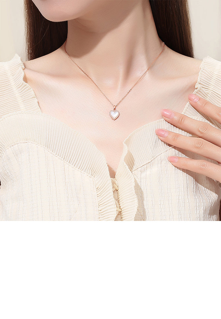 925 Sterling Silver Plated Rose Gold Simple Fashion Heart Shaped Mother Of Pearl Pendant with Cubic Zirconia and Necklace - Luxurious Look