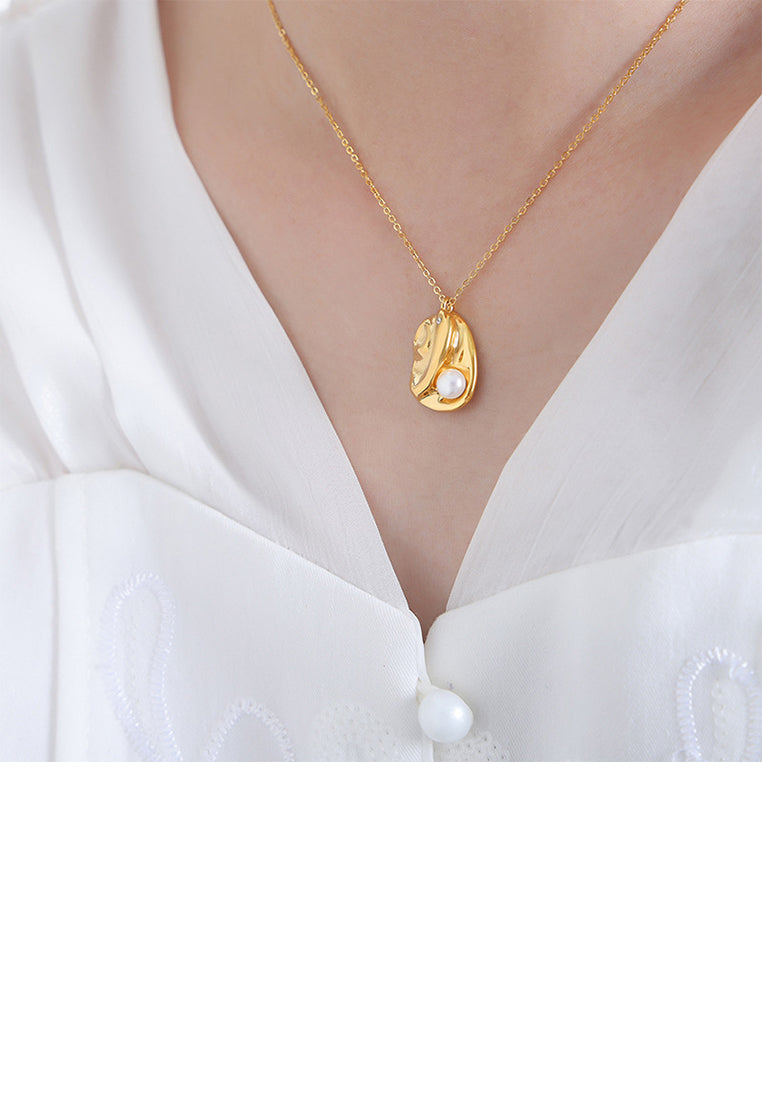 Fashion and Creative Plated Gold 316L Stainless Steel Irregular Geometric Pendant with Imitation Pearls and Necklace