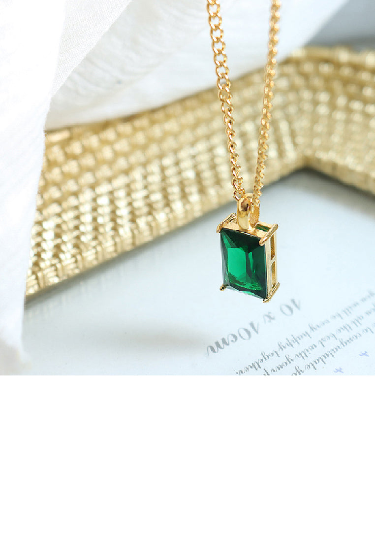 Simple Fashion Plated Gold 316L Stainless Steel Geometric Square Pendant with Green Cubic Zirconia and Necklace - Luxurious Look