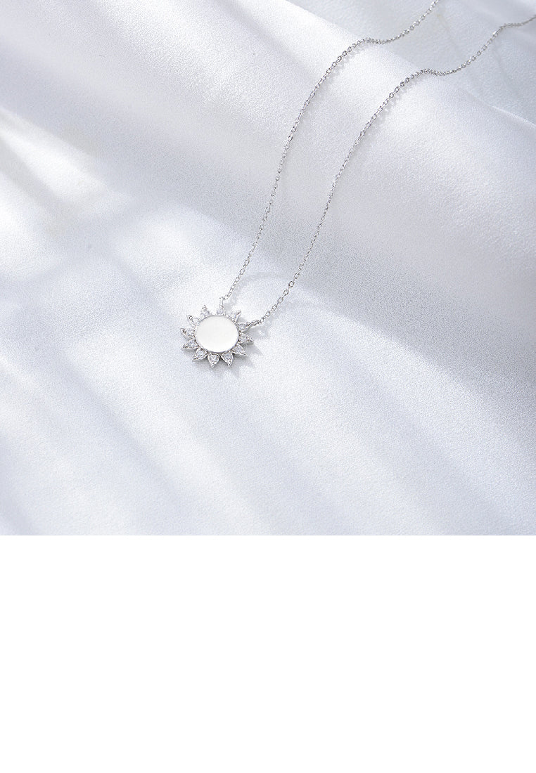 925 Sterling Silver Fashion Simple Sun Pendant with Cubic Zirconia and Necklace - Luxurious Look
