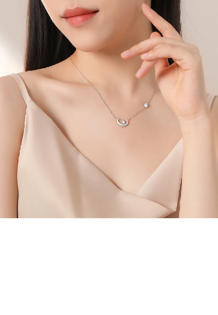 925 Sterling Silver Simple Fashion Rabbit Moon Pendant with Moonstone and Necklace