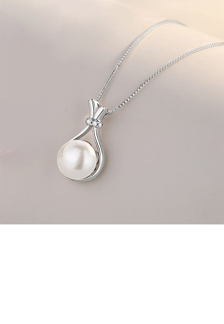 925 Sterling Silver Fashion Temperament Lucky Bag Imitation Pearl Pendant with Cubic Zirconia and Necklace - Luxurious Look
