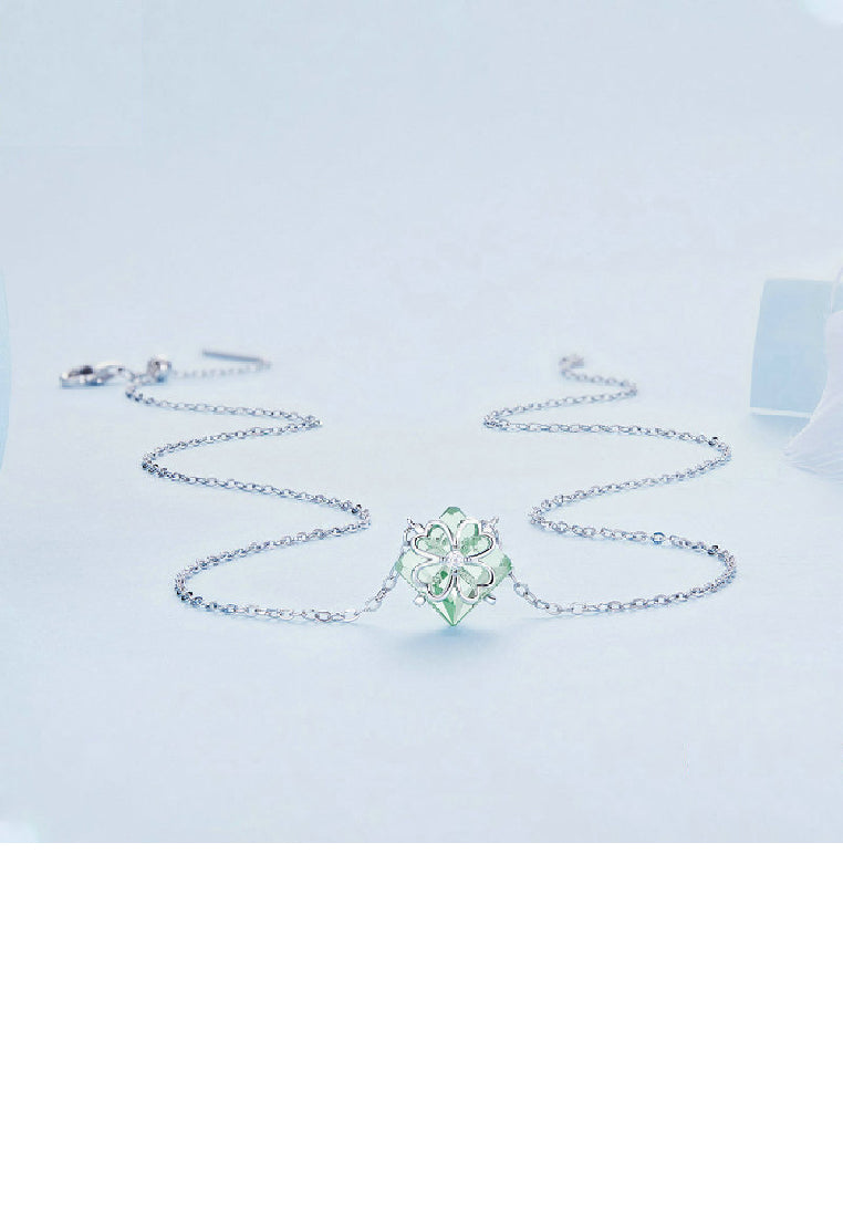 925 Sterling Silver Fashion Temperament Four-leafed Clover Square Green Cubic Zirconia Pendant with Necklace - Luxurious Look