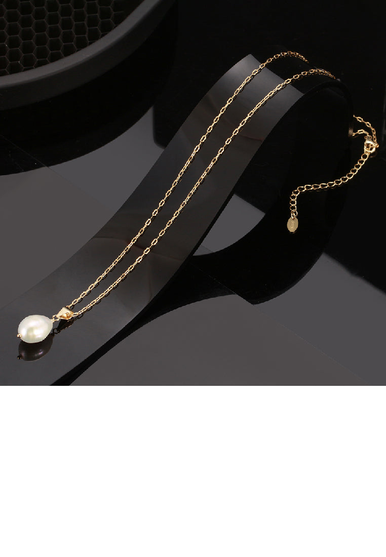 925 Sterling Silver Plated Gold Simple Fashion Geometric Freshwater Pearl Pendant with Necklace - Luxurious Look