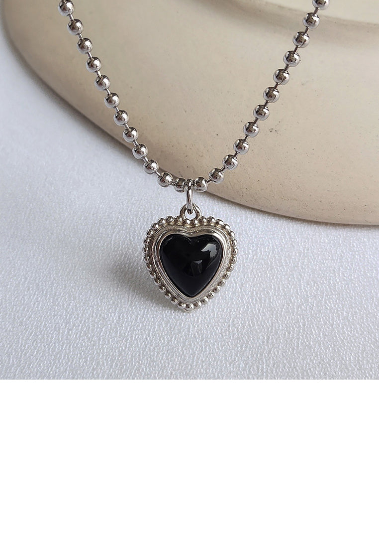 925 Sterling Silver Simple Fashion Heart Black Agate Pendant with Beaded Necklace
