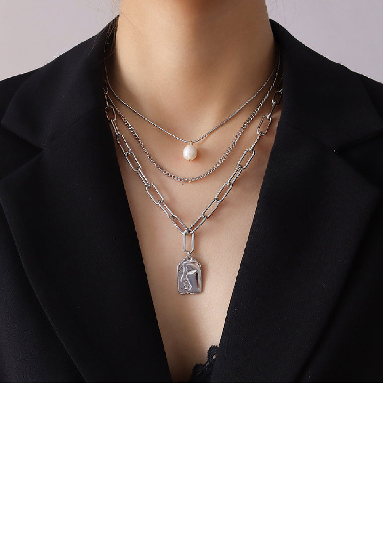 Fashion Elegant 316L Stainless Steel Portrait Geometric Pendant with Three Layer Necklace