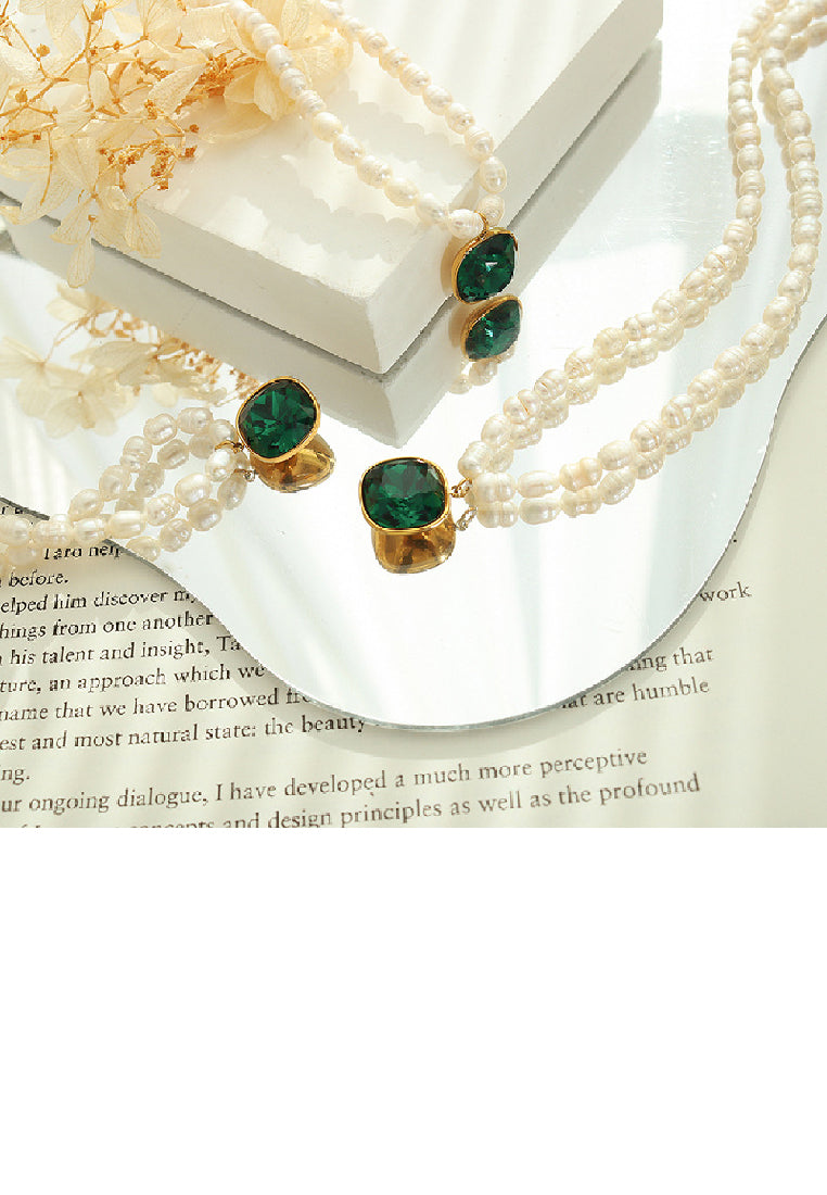 Fashion Elegant Plated Gold 316L Stainless Steel Geometric Green Cubic Zirconia Square Pendant with Imitation Pearl Necklace - Luxurious Look