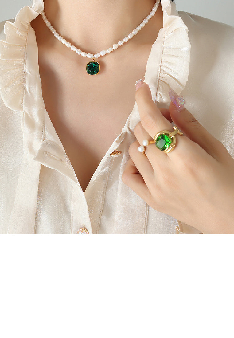 Fashion Elegant Plated Gold 316L Stainless Steel Geometric Green Cubic Zirconia Square Pendant with Imitation Pearl Necklace - Luxurious Look