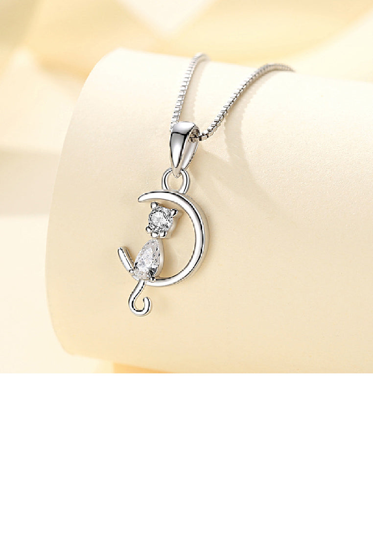 925 Sterling Silver Simple Cute Moon Cat Pendant with Cubic Zirconia and Necklace - Luxurious Look