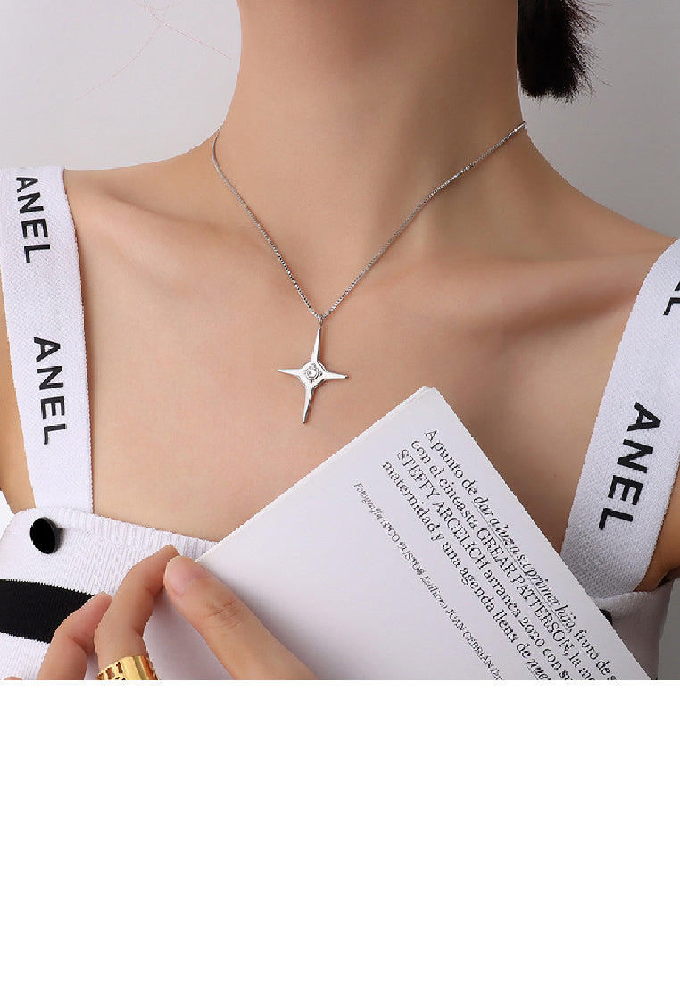 Fashion Simple 316L Stainless Steel Star Pendant with Cubic Zirconia and Necklace - Luxurious Look