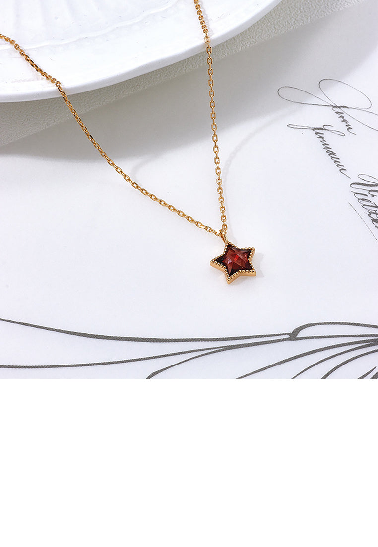 925 Sterling Silver Plated Gold Fashion Simple Star Garnet Pendant with Necklace