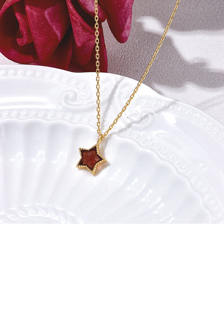 925 Sterling Silver Plated Gold Fashion Simple Star Garnet Pendant with Necklace