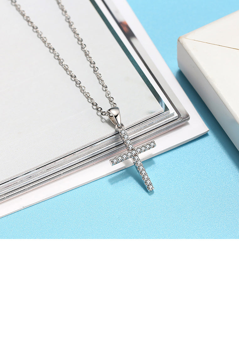 925 Sterling Silver Simple Bright Cross Pendant with Cubic Zirconia and Necklace - Luxurious Look