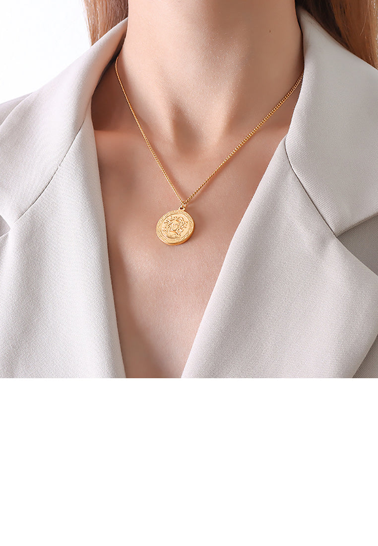Fashion Elegant Plated Gold 316L Stainless Steel Medusa Portrait Geometric Round Pendant with Necklace