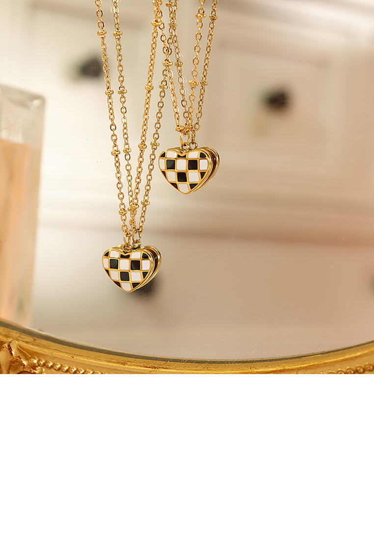 Fashion Temperament Plated Gold 316L Stainless Steel Black and White Checkerboard Heart Pendant with Necklace