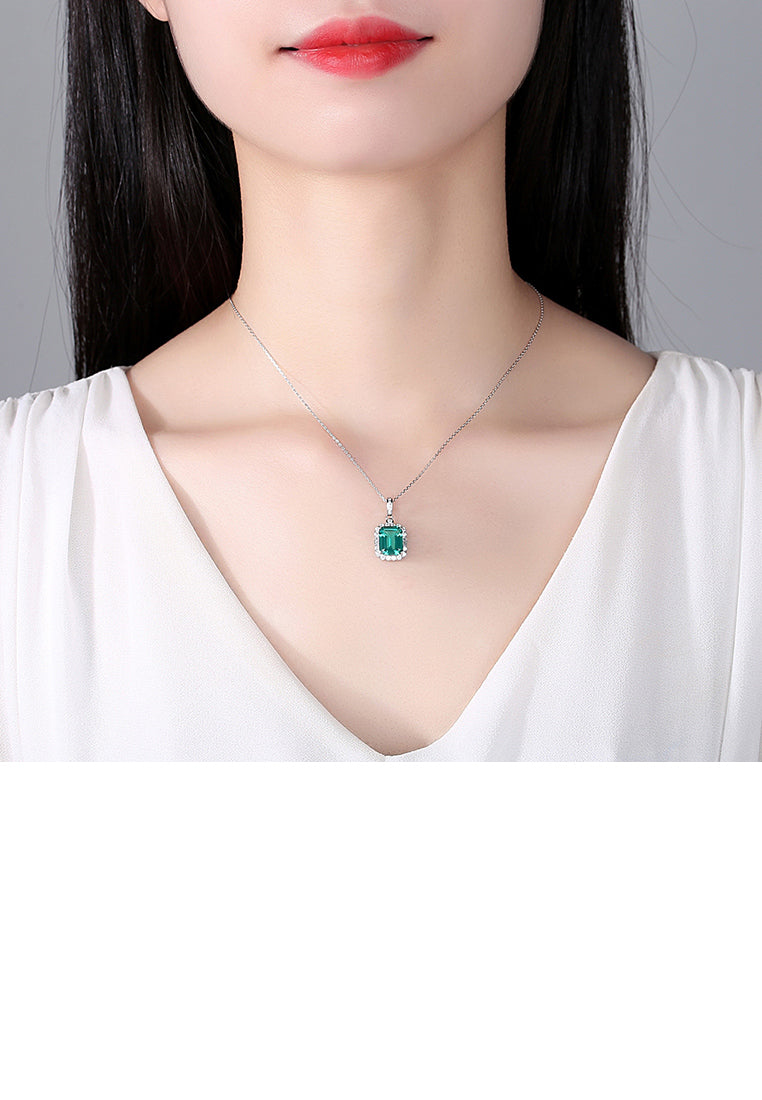 925 Sterling Silver Fashion Simple Geometric Square Pendant with Green Cubic Zirconia and Necklace - Luxurious Look