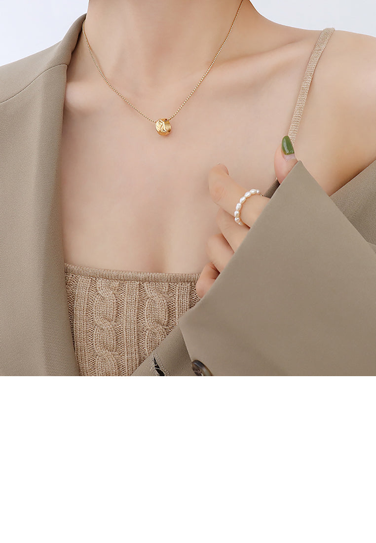 Simple Fashion Plated Gold 316L Stainless Steel Diamond Pattern Geometric Pendant with Necklace