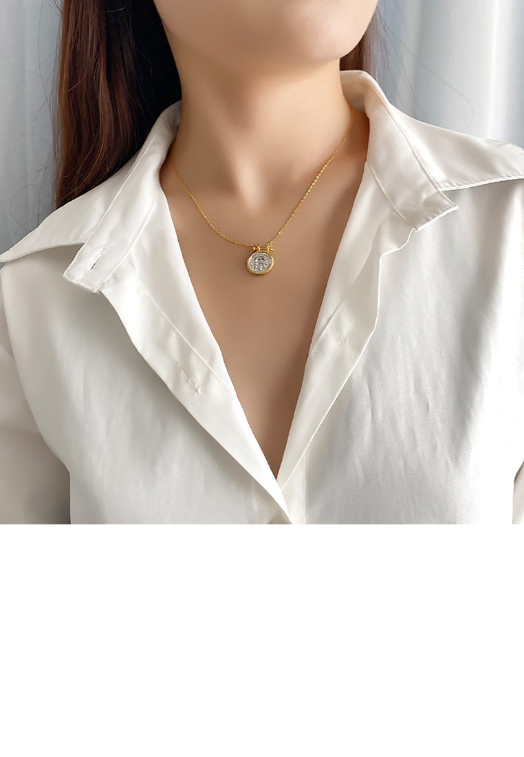 925 Sterling Silver Plated Gold Fashion Personality Roman Warrior Geometric Round Pendant with Necklace