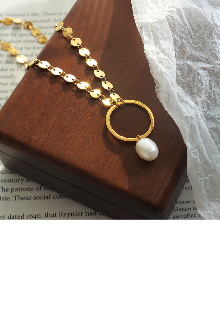 Simple Fashion Plated Gold 316L Stainless Steel Geometric Circle Imitation Pearl Pendant with Disc Necklace - Luxurious Look