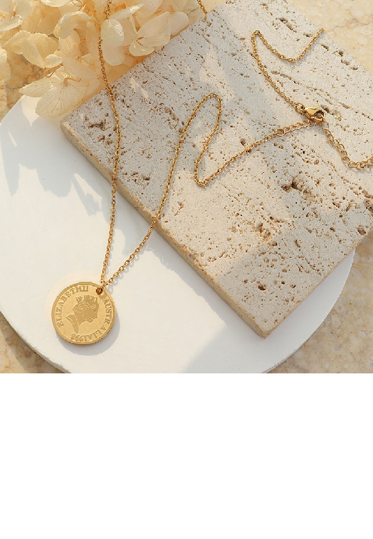 Fashion Simple Plated Gold 316L Stainless Steel Queen Elizabeth Geometric Round Pendant with Necklace