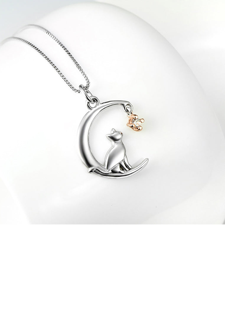 925 Sterling Silver Fashion Simple Moon Cat Pendant with Cubic Zirconia and Necklace - Luxurious Look